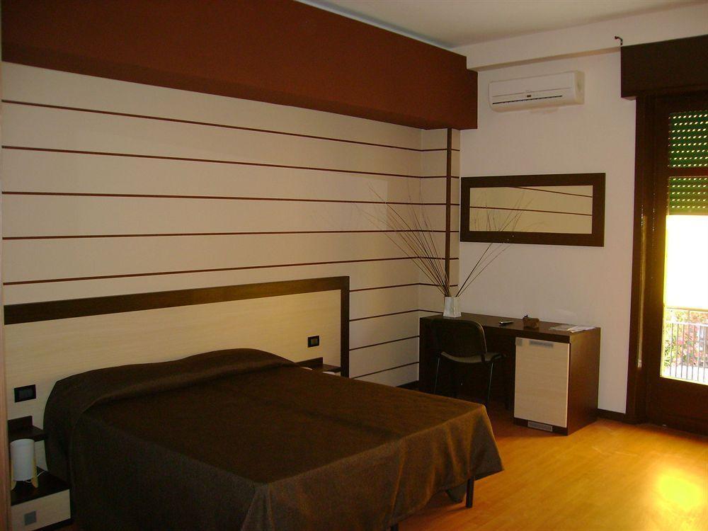 B&B Medinblu Реджо ди Калабрия Екстериор снимка